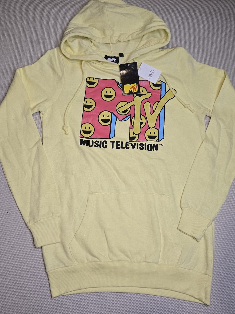 MTV Small Yellow Hoodie Pullover Sweatshirt Brand New with Tags Classic 90s